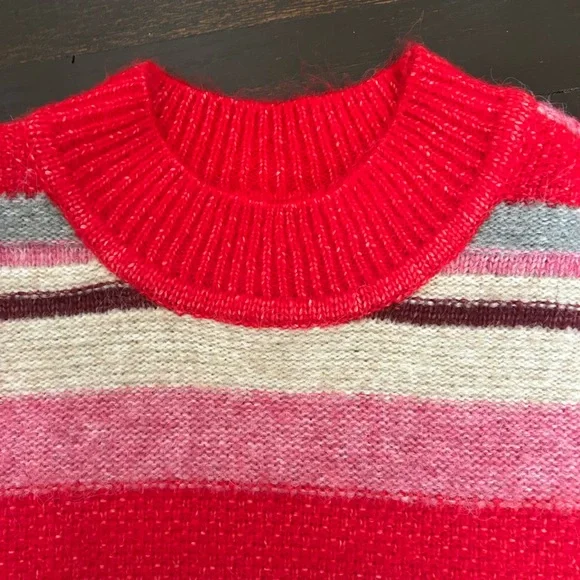 NEW Jessica Simpson Striped Red and Pink Women's Sweater - Picture 2 of 5